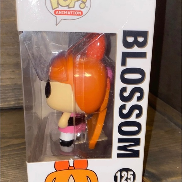 Funko pop blossom#125 Vinyl figurine - Picture 3 of 9